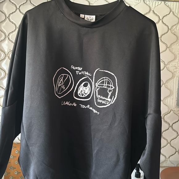 ♥️… Deer & Flyer Black Sweater - Picture 2 of 3